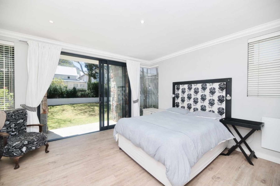 4 Bedroom Property for Sale in Fernkloof Estate Western Cape